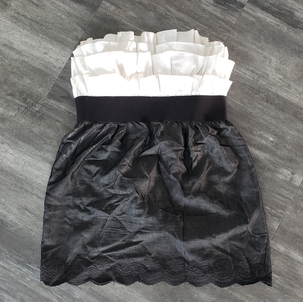 White Grey Ruffled Bebe Banded Mini